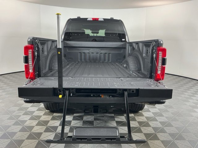 Certified 2025 Ford F350 Lariat w/ Black Appearance Package image 8