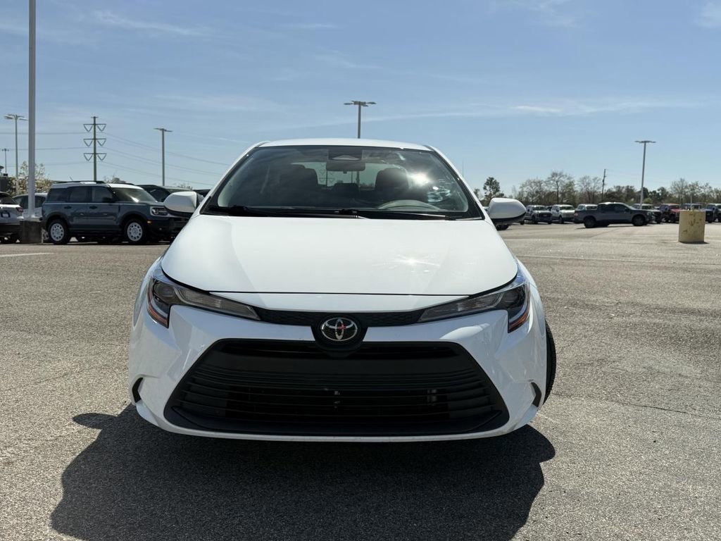 Used 2023 Toyota Corolla LE image 6