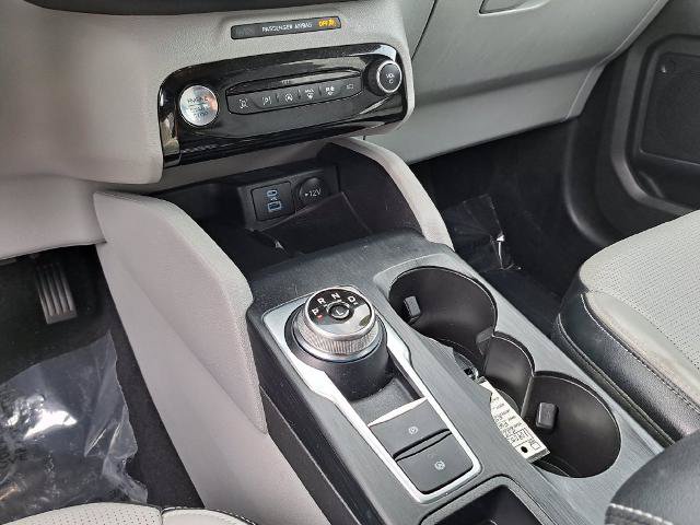 Certified 2023 Ford Escape Platinum AWD/4WD image 12
