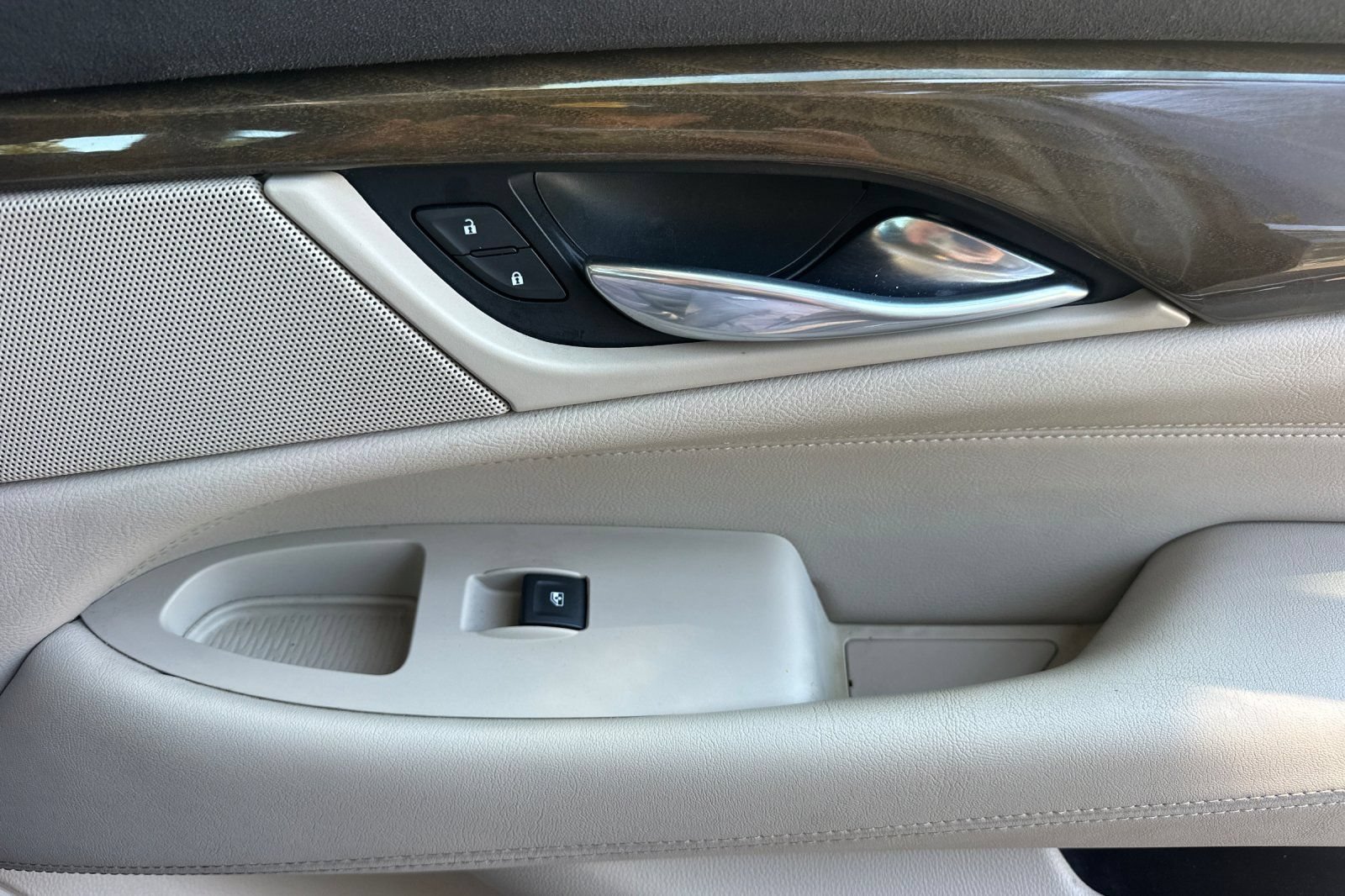 Used 2019 Cadillac Escalade Luxury RWD image 22