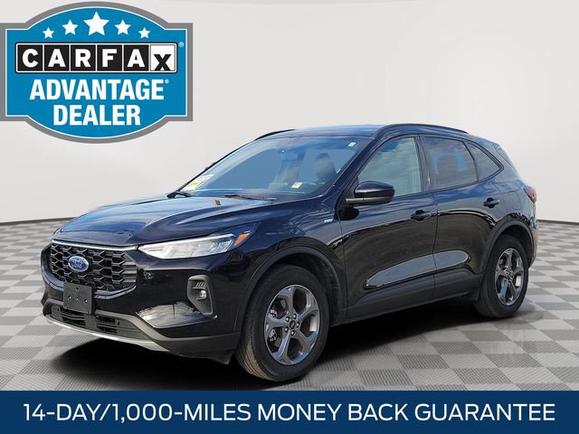 Certified 2025 Ford Escape ST-Line Select AWD/4WD image 3