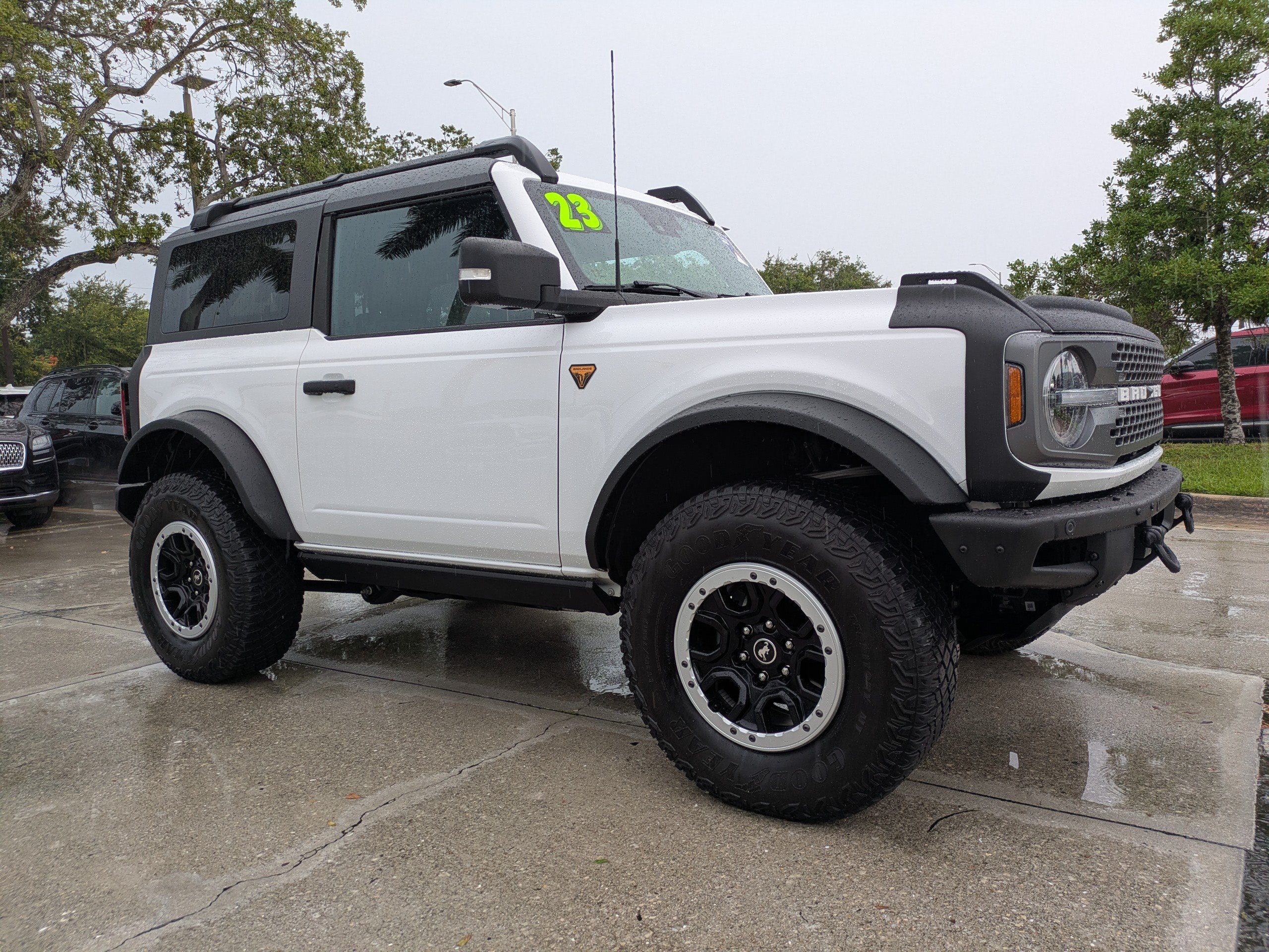 Certified 2023 Ford Bronco Badlands AWD/4WD image 2