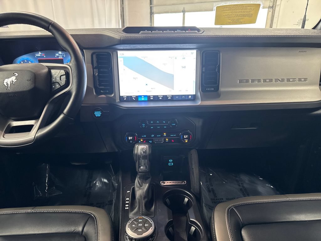 Certified 2025 Ford Bronco Outer Banks w/ Sasquatch Package AWD/4WD image 17