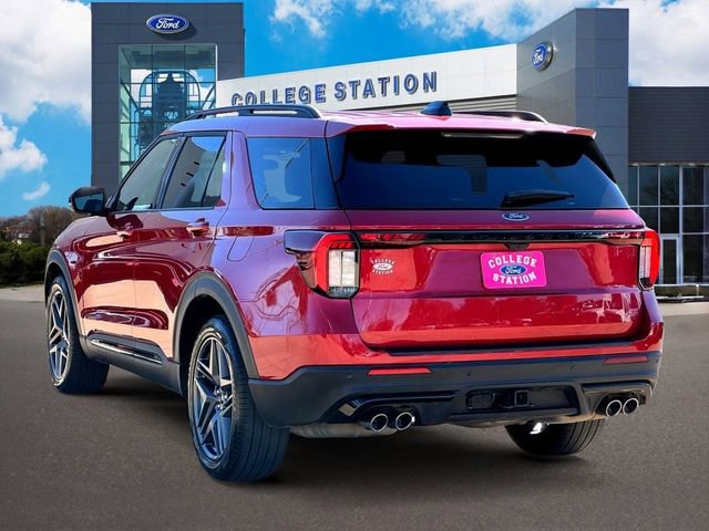 Certified 2025 Ford Explorer ST image 4