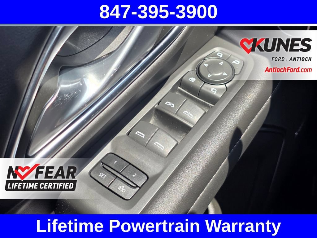Used 2023 Chevrolet Tahoe Z71 w/ Luxury Package AWD/4WD image 44