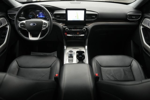 Certified 2022 Ford Explorer Limited w/ Equipment Group 301A image 20