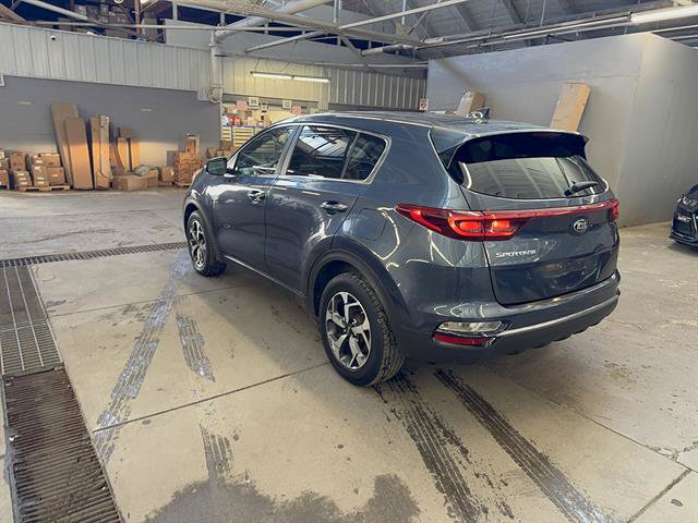 Used 2020 Kia Sportage LX AWD/4WD image 3