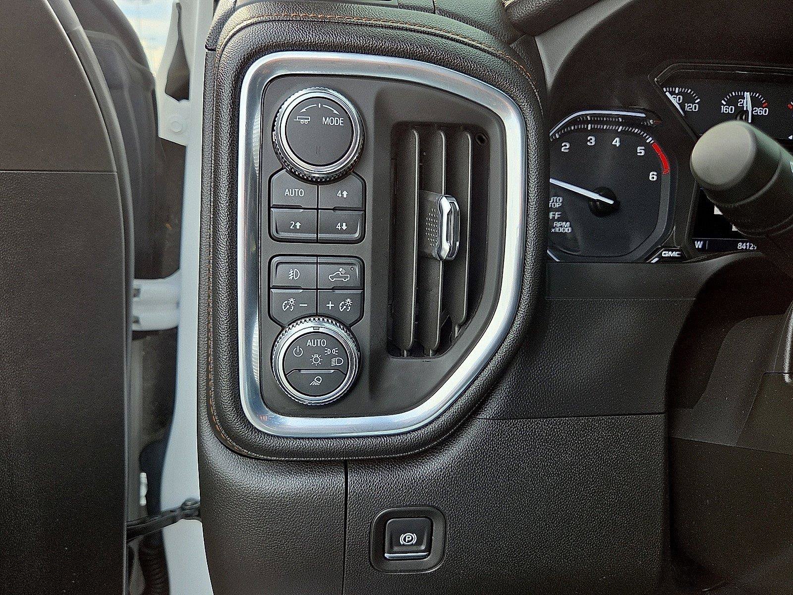 Used 2021 GMC Sierra 1500 AT4 w/ AT4 Premium Package AWD/4WD image 25