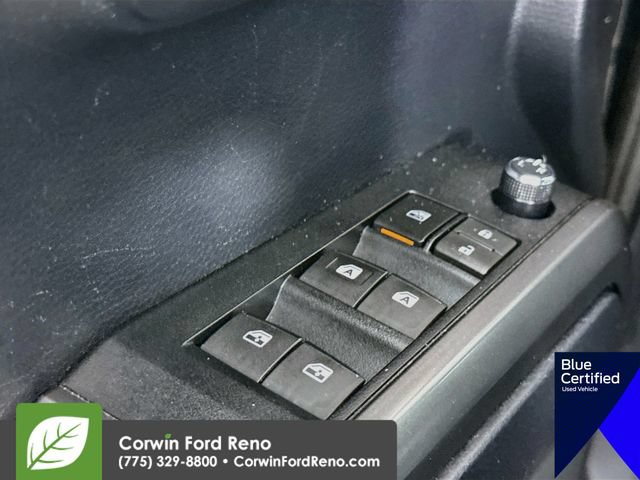 Used 2018 Toyota Tacoma TRD Off-Road AWD/4WD image 19