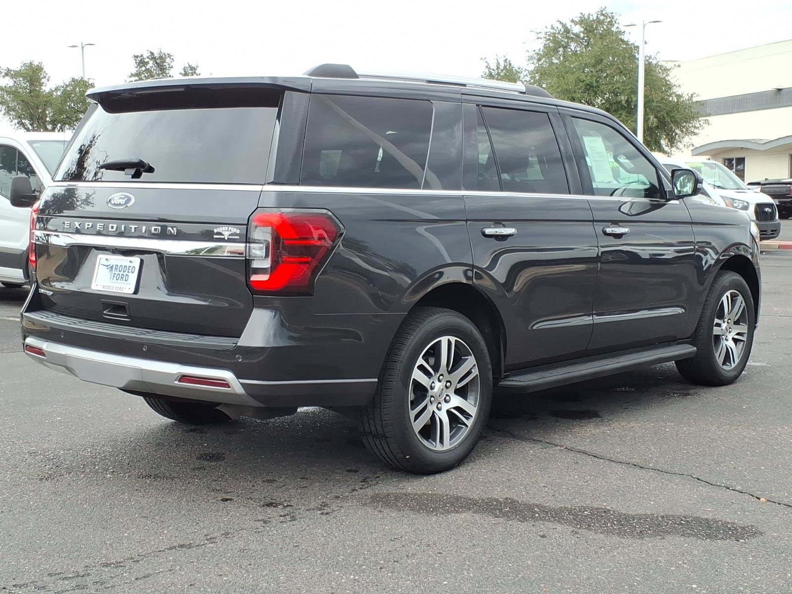 Certified 2024 Ford Expedition Limited RWD image 5