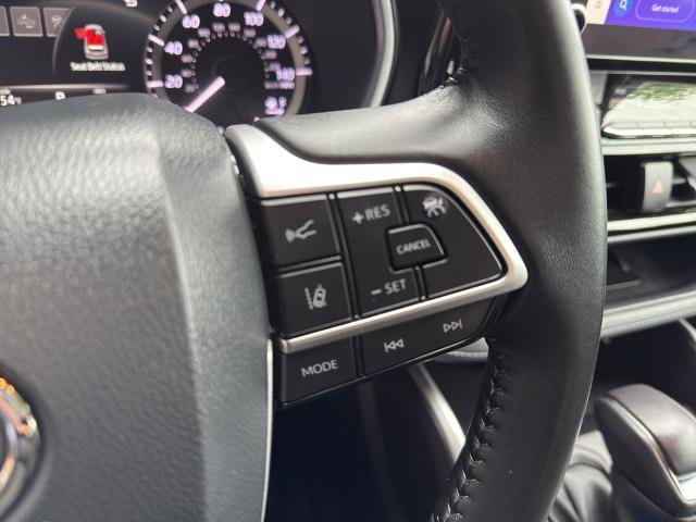 Used 2023 Toyota Highlander XSE AWD/4WD image 20