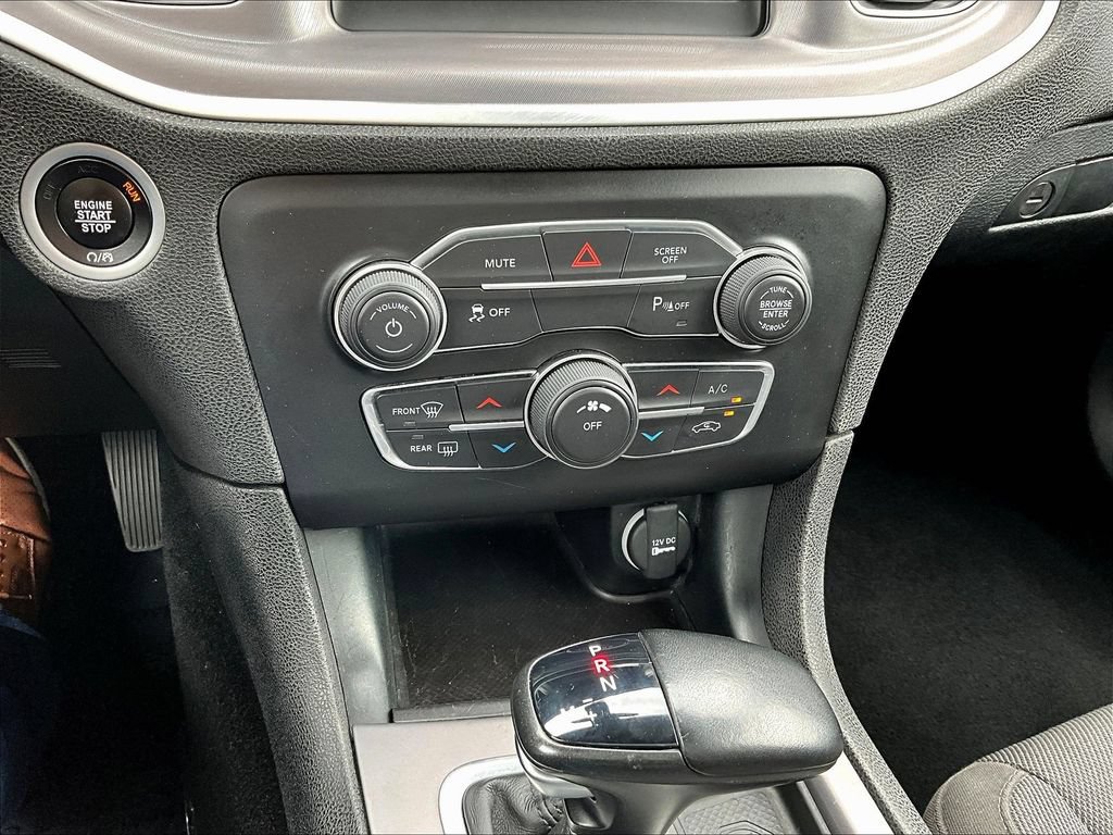 Used 2022 Dodge Charger SXT RWD image 15
