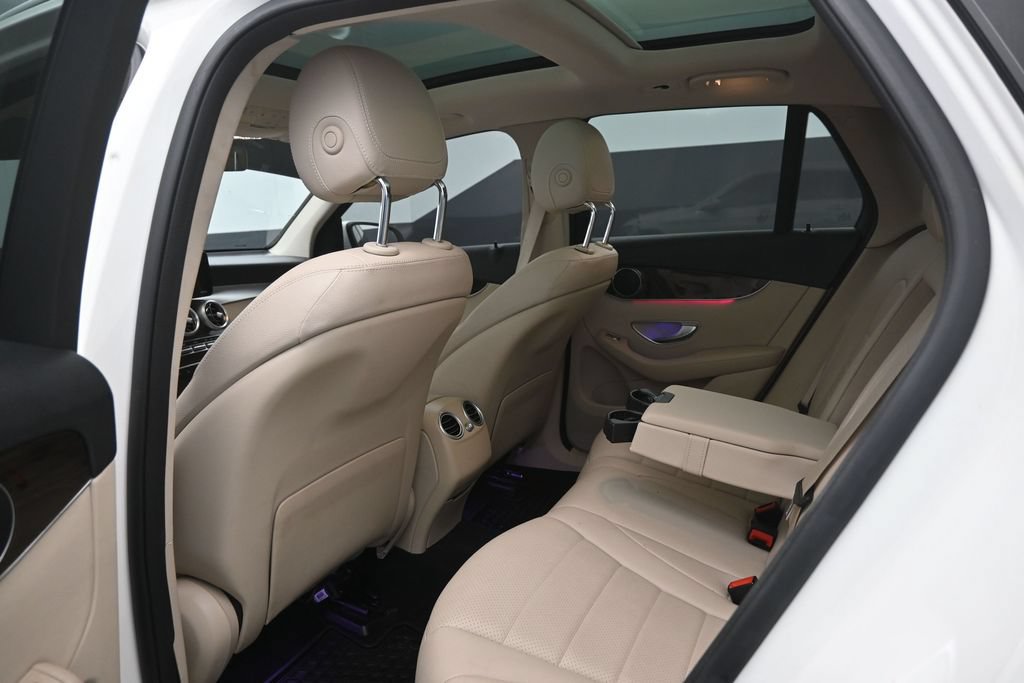 Used 2022 Mercedes-Benz GLC 300 image 25