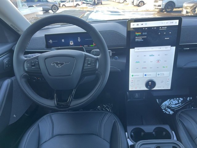 Certified 2025 Ford Mustang Mach-E Premium image 17