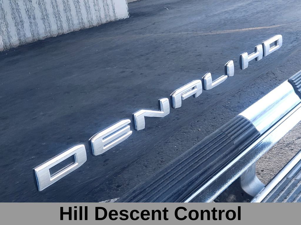 Used 2024 GMC Sierra 2500 Denali image 17