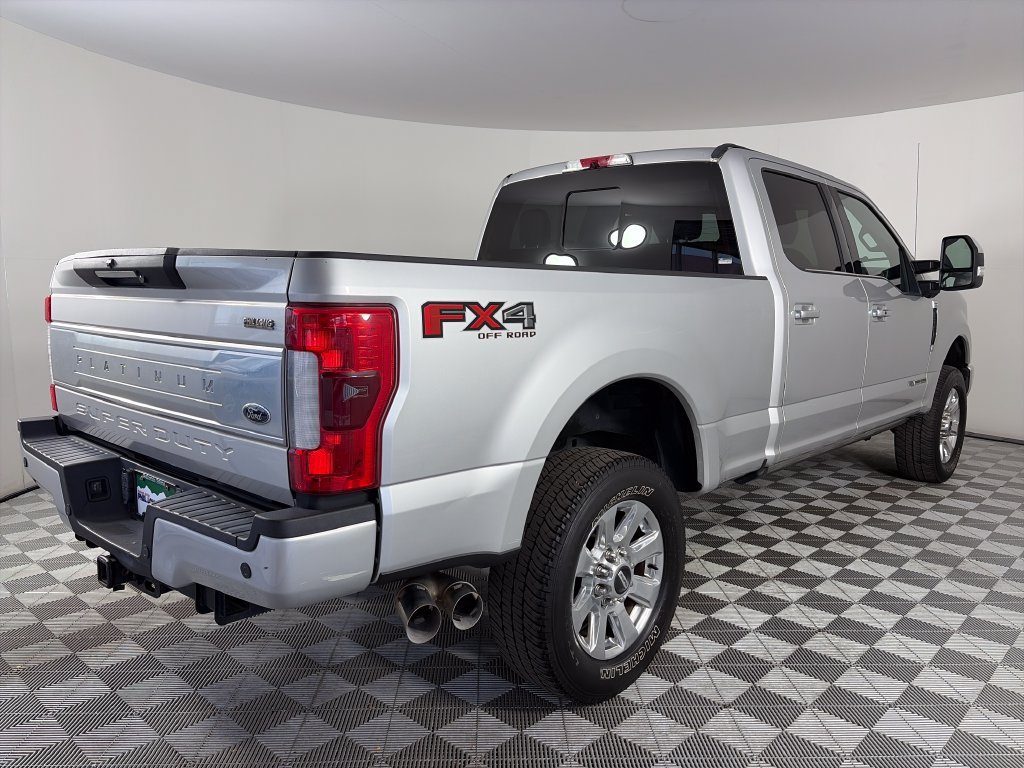 Certified 2017 Ford F250 Platinum w/ Platinum Ultimate Package AWD/4WD image 7