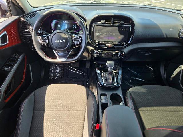 Used 2025 Kia Soul GT-Line w/ GT-Line Technology Package FWD image 17