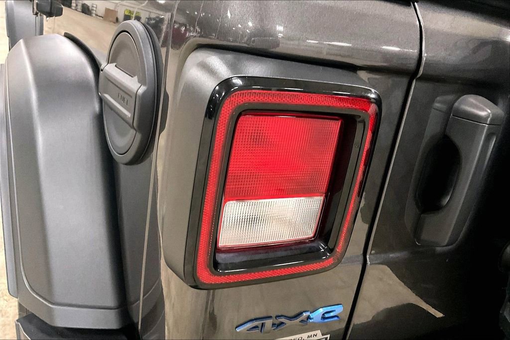 Used 2023 Jeep Wrangler Unlimited image 27