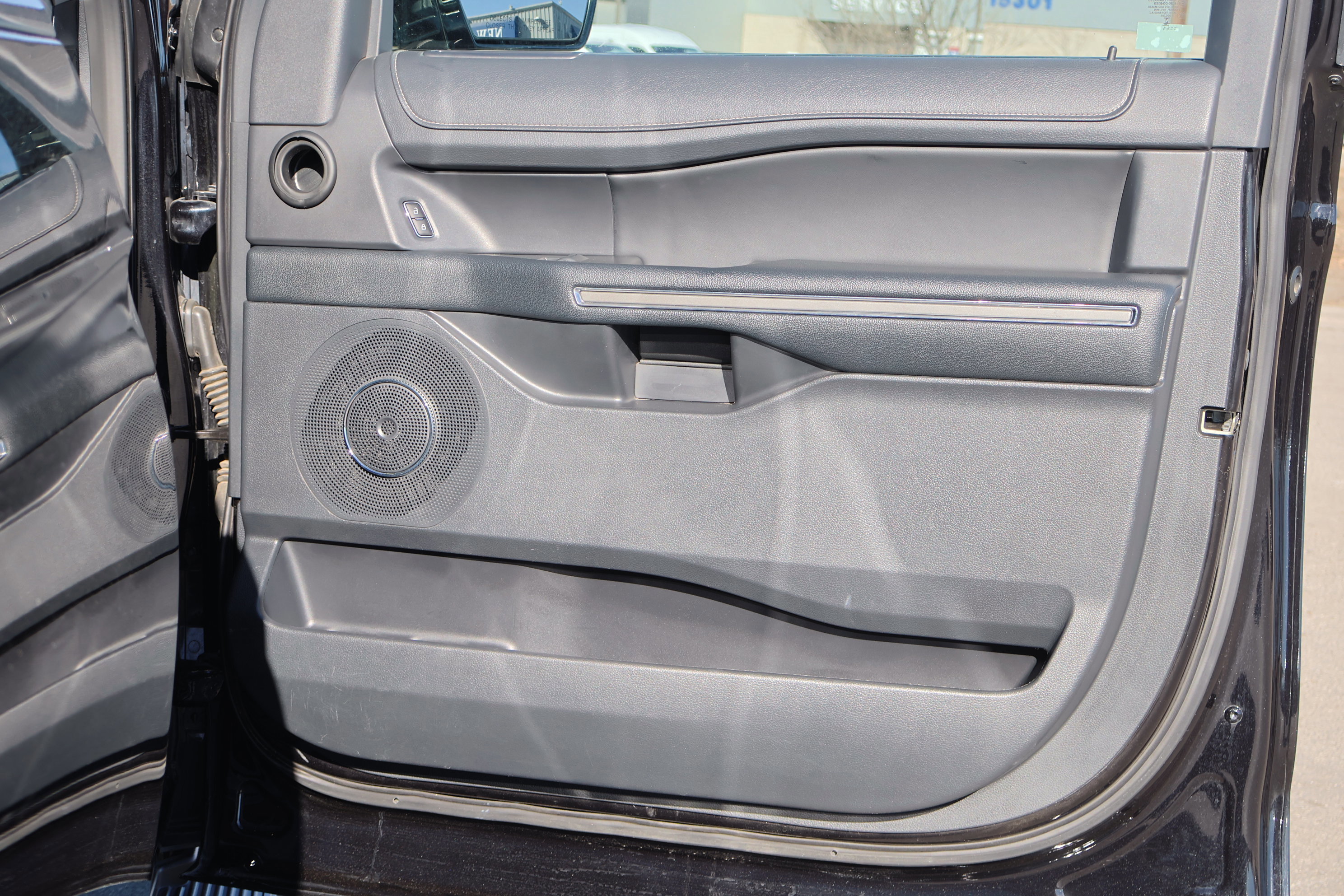 Certified 2024 Ford Expedition Max XLT image 41