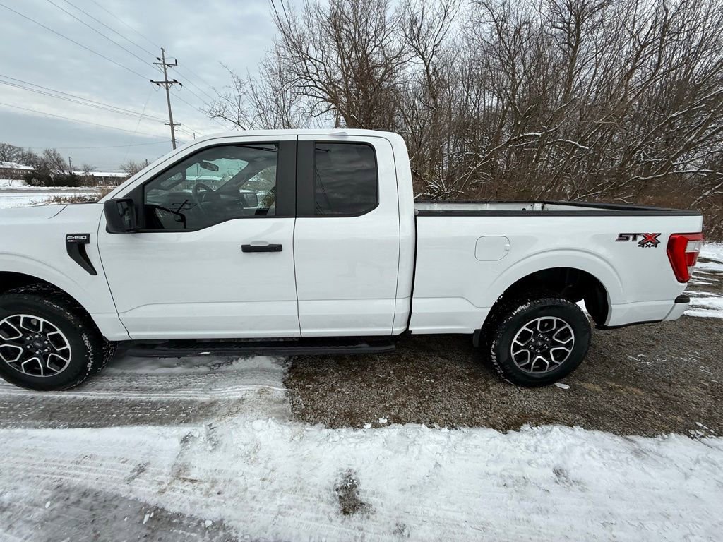 Certified 2022 Ford F150 XL w/ STX Appearance Package image 9