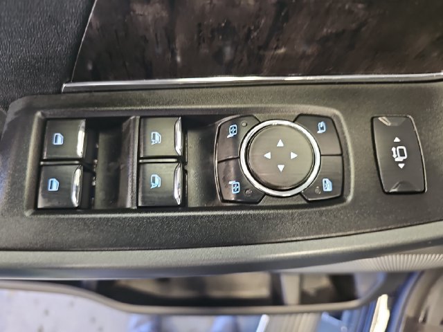 Certified 2024 Ford F250 Lariat w/ Lariat Ultimate Package AWD/4WD image 29