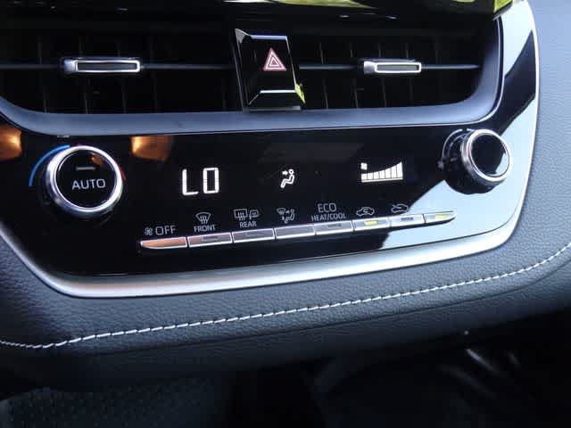 Used 2022 Toyota Corolla SE FWD image 28