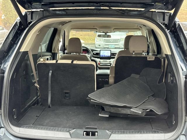 Certified 2022 Ford Explorer XLT w/ Equipment Group 202A image 13