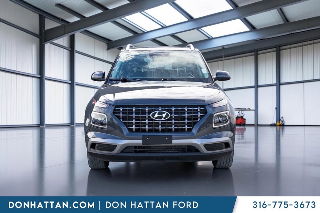Used 2025 Hyundai Venue SEL FWD image 22