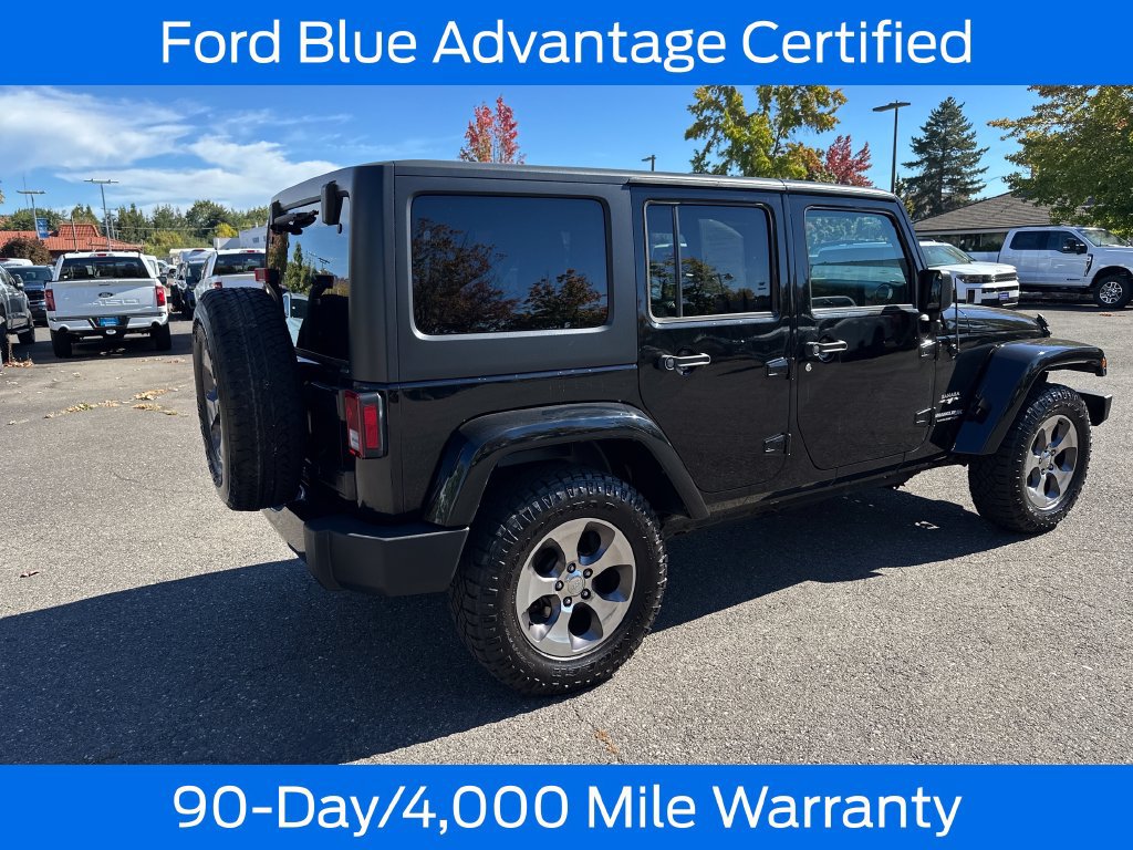 Used 2018 Jeep Wrangler Unlimited Sahara w/ Connectivity Group AWD/4WD image 8