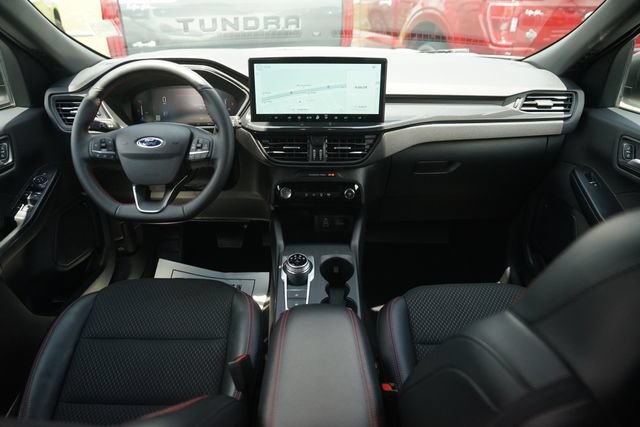 Certified 2025 Ford Escape ST-Line w/ Tech Pack #1 FWD image 20