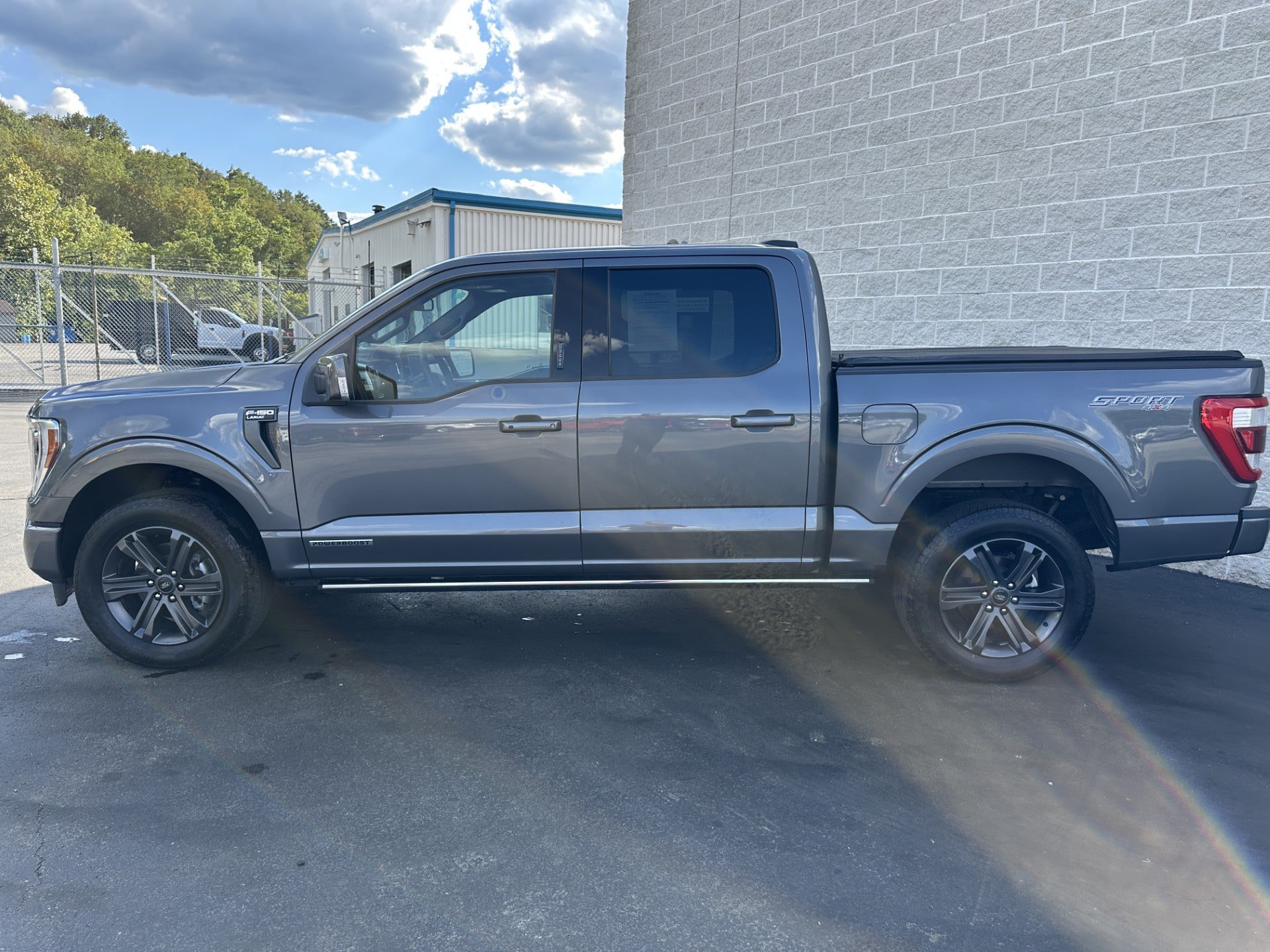 Certified 2023 Ford F150 Lariat w/ Equipment Group 502A High AWD/4WD image 5