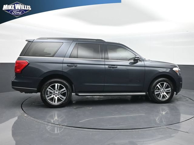 Certified 2023 Ford Expedition XLT RWD image 8