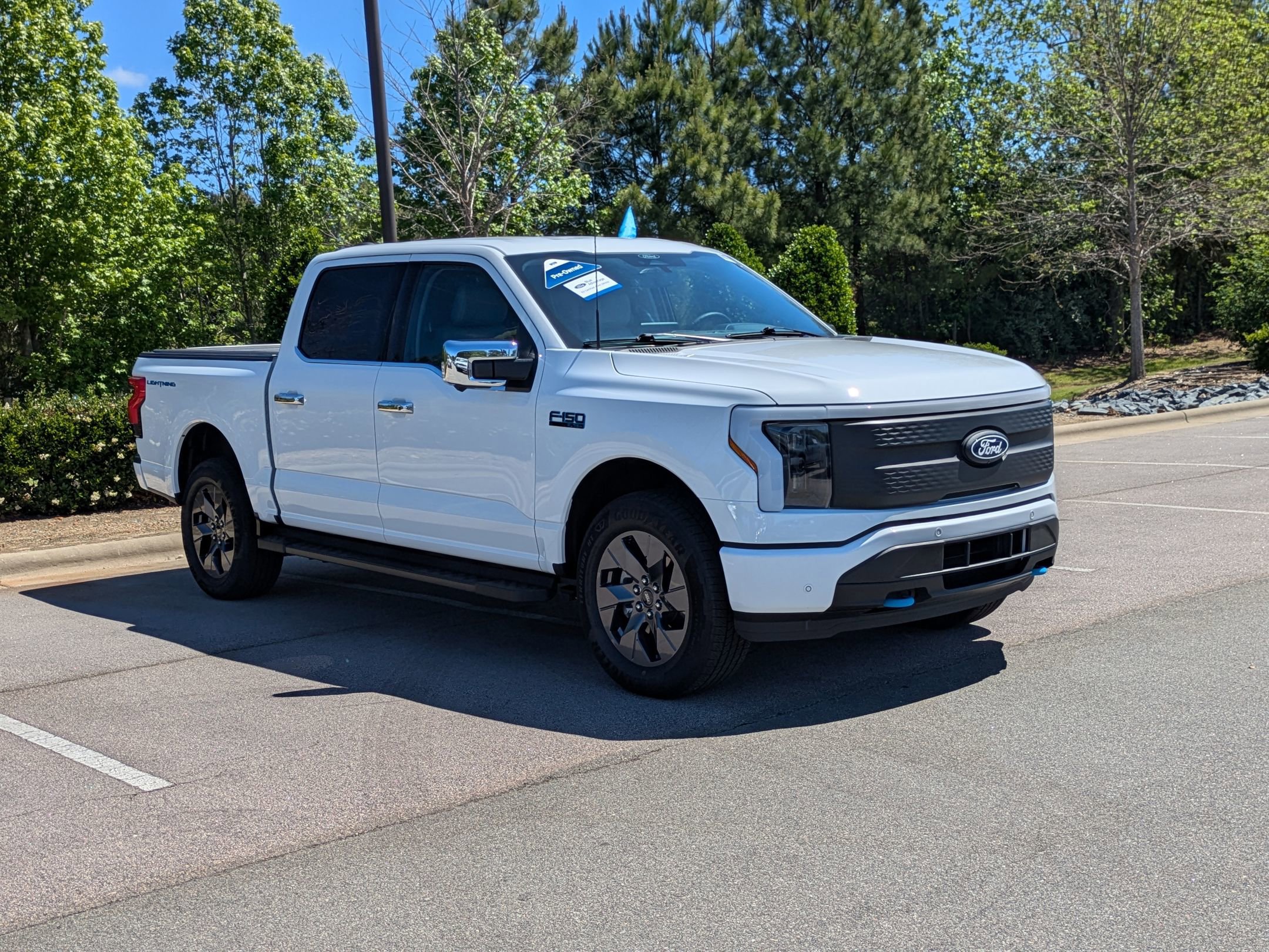 Certified 2025 Ford F150 Lightning Flash AWD/4WD image 11