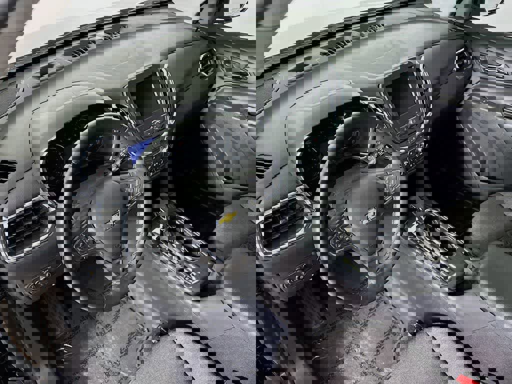 Used 2024 Chevrolet Equinox LT image 9