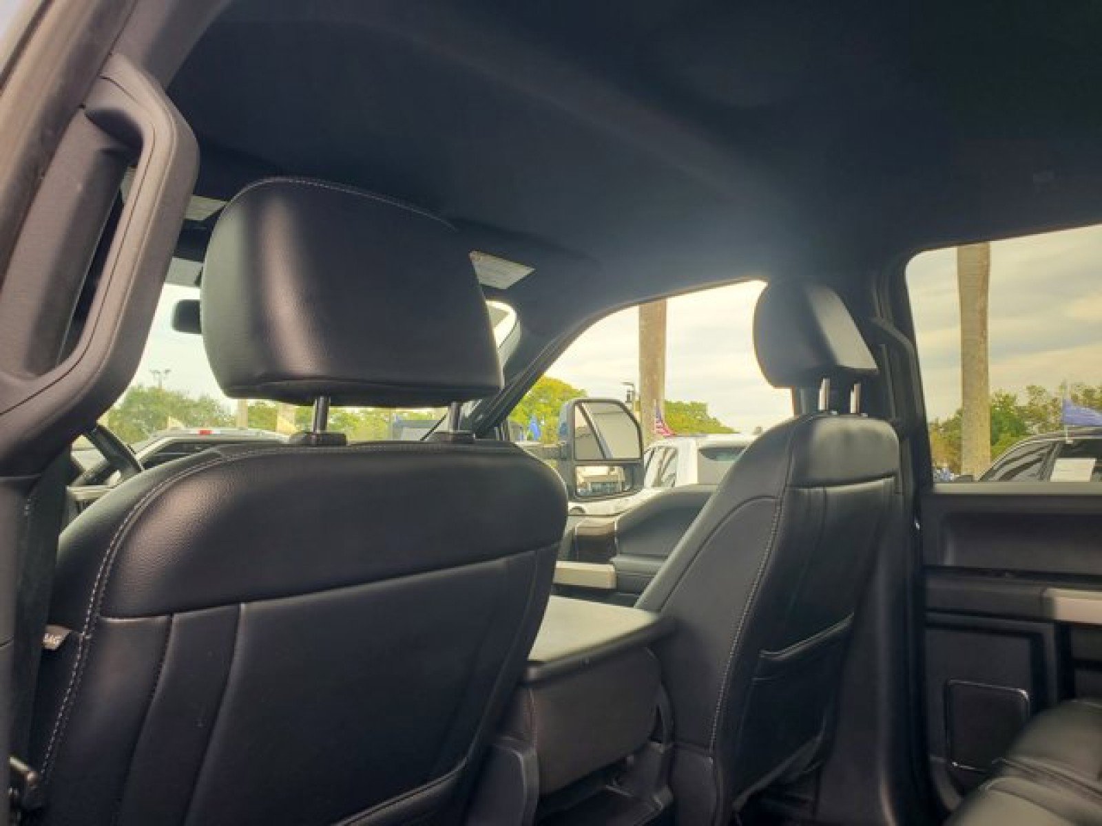 Certified 2022 Ford F250 Lariat w/ Tremor Off-Road Package image 28