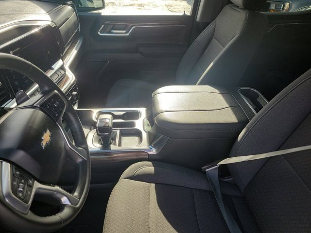 Used 2025 Chevrolet Silverado 1500 LT RWD image 20