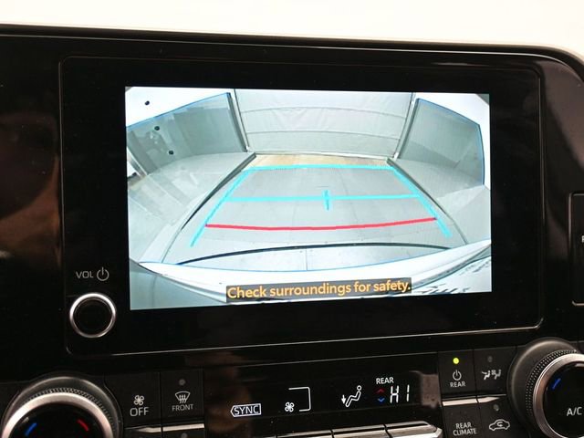 Used 2024 Toyota Highlander LE image 20