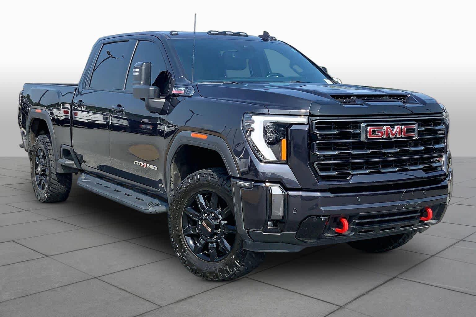 Used 2024 GMC Sierra 2500 AT4 w/ Technology Package AWD/4WD image 3