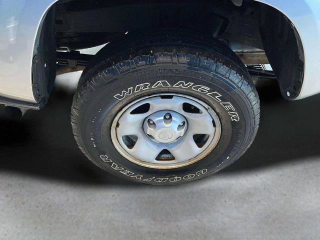 Used 2018 Toyota Tacoma SR AWD/4WD image 30