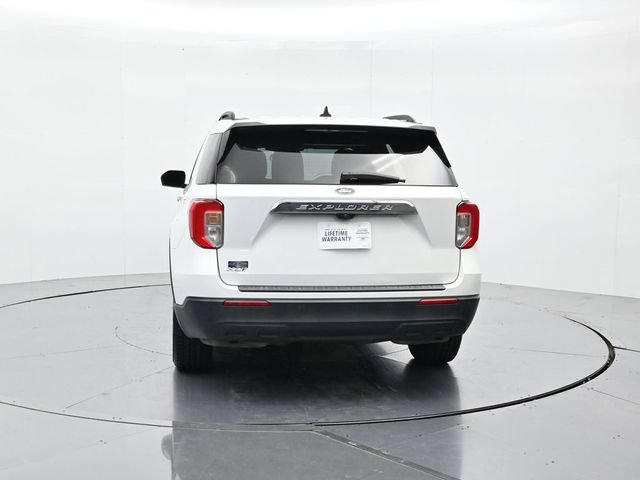 Certified 2021 Ford Explorer XLT RWD image 8