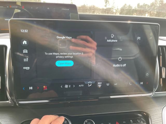 Certified 2025 Ford Expedition Max Platinum image 33