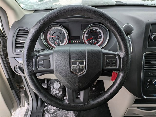 Used 2017 Dodge Grand Caravan SE image 9