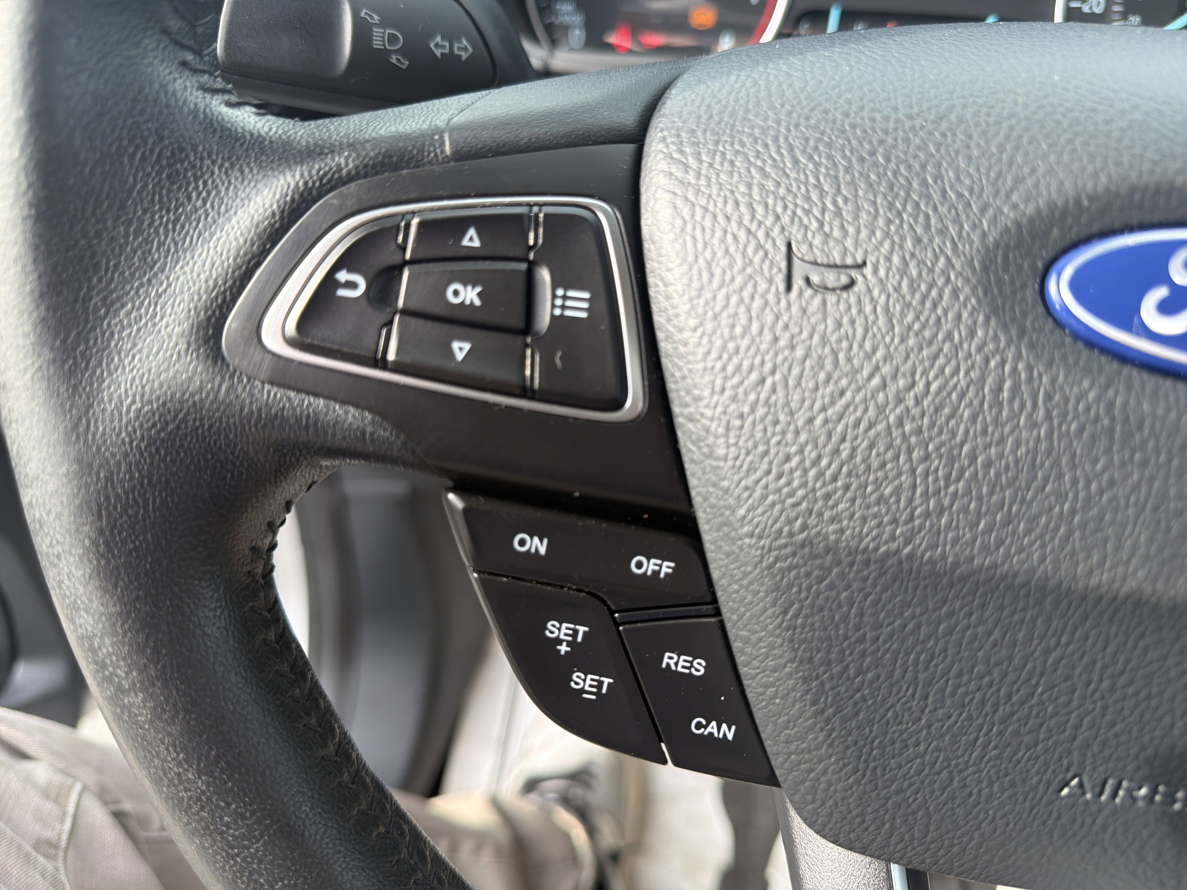 Certified 2019 Ford EcoSport SE w/ SE Convenience Package AWD/4WD image 18