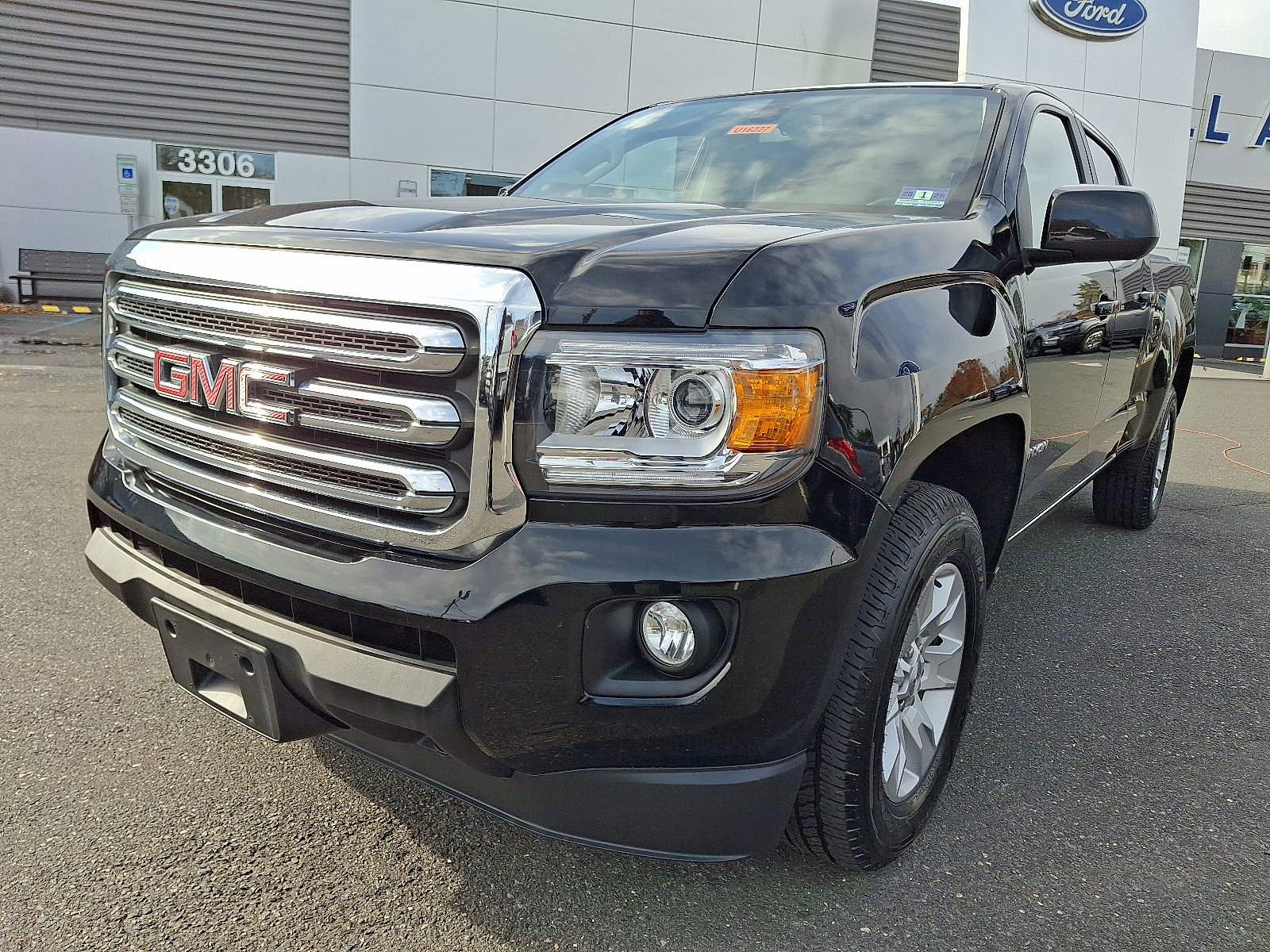 Used 2017 GMC Canyon SLE w/ Trailering Package image 10