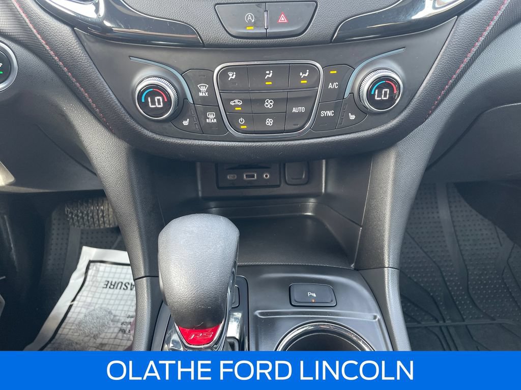 Used 2022 Chevrolet Equinox RS w/ RS Leather Package AWD/4WD image 25