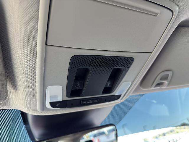 Used 2025 Honda Pilot Elite image 24