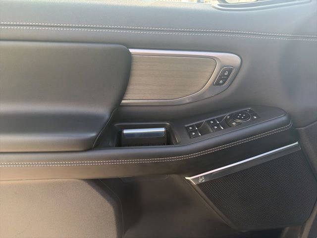 Certified 2025 Ford Expedition Max Platinum image 13