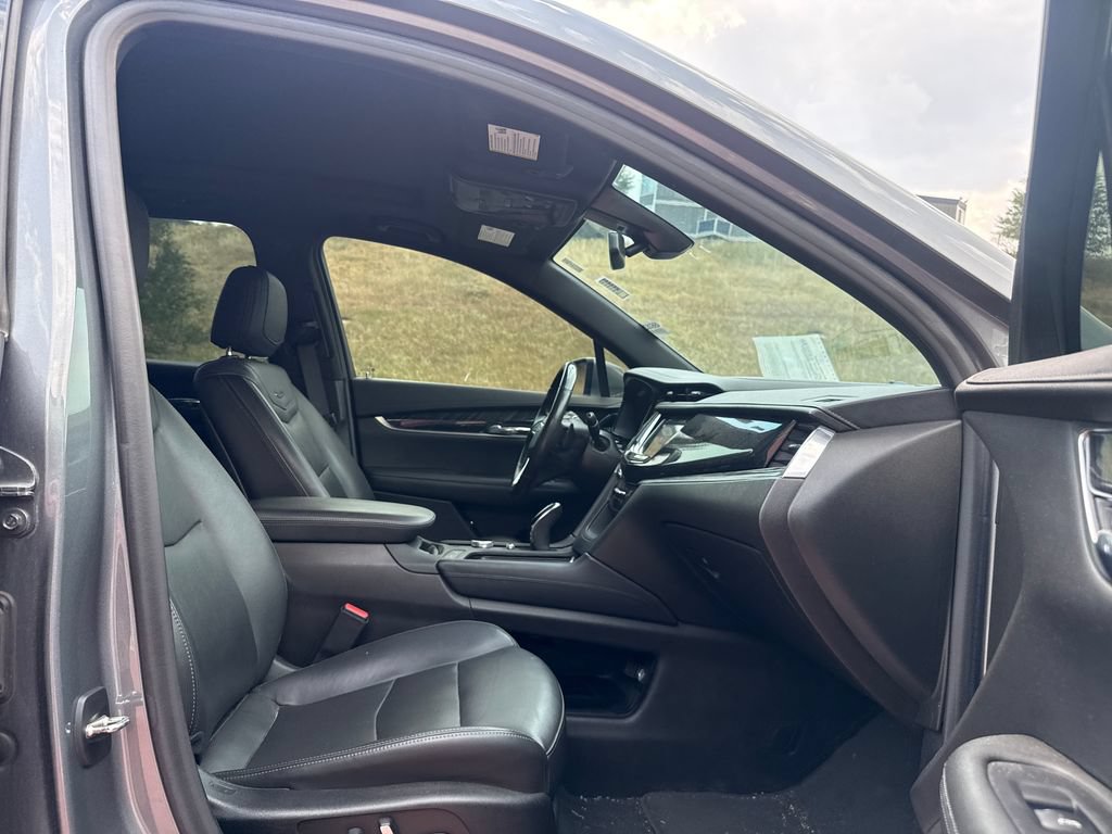 Used 2022 Cadillac XT6 Premium Luxury AWD/4WD image 30
