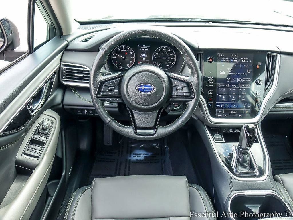 Used 2025 Subaru Outback Onyx Edition AWD/4WD image 13