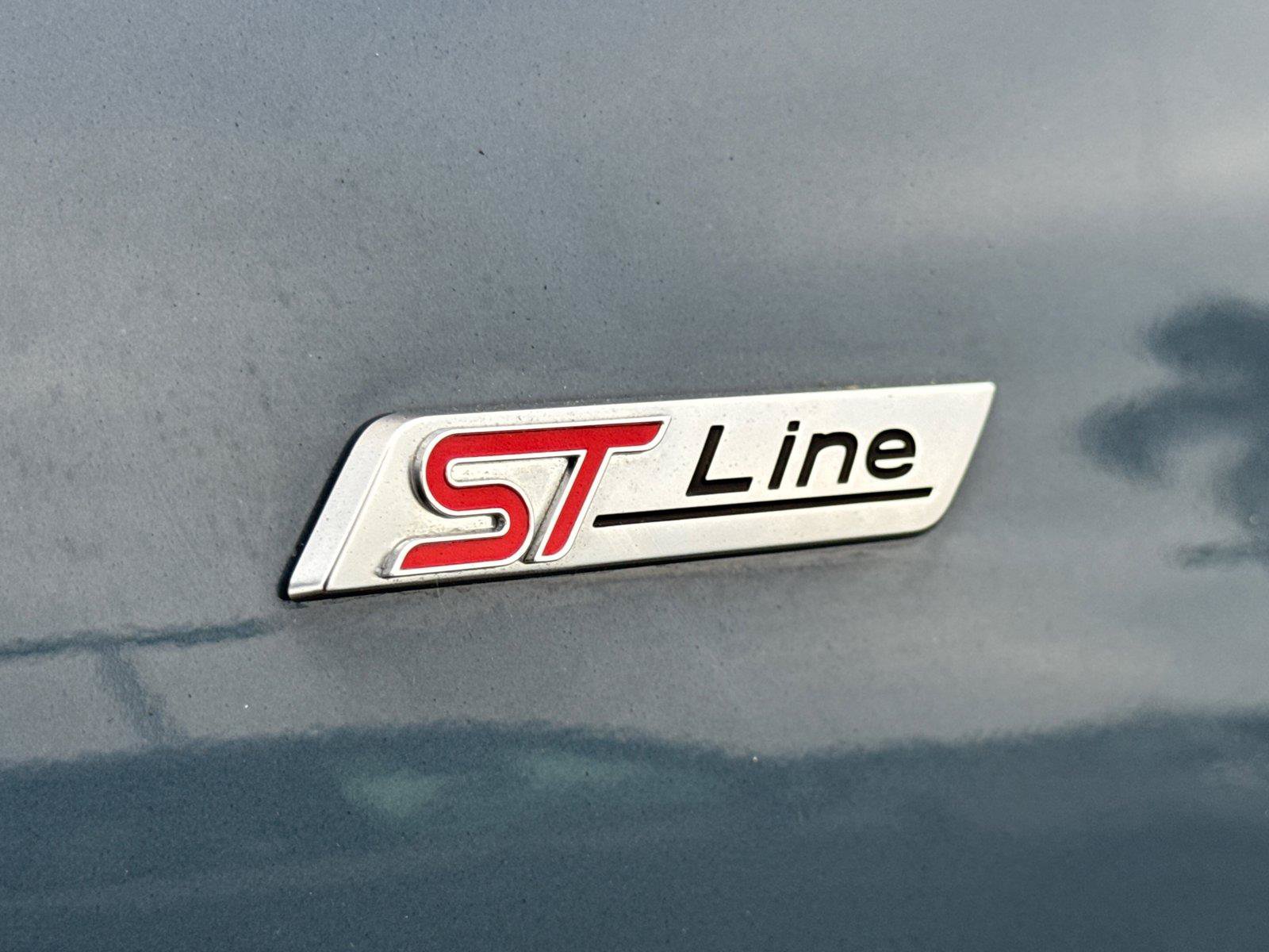 Certified 2023 Ford Escape ST-Line w/ Equipment Group 301A FWD image 8